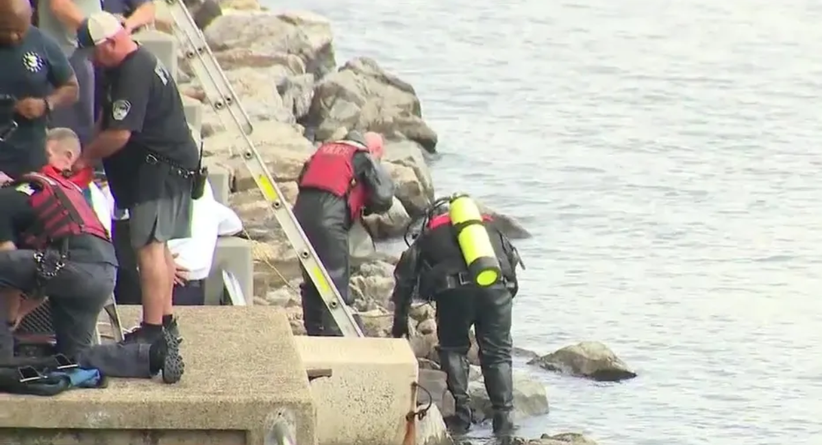Search Efforts Continue for Missing 15-Year-Old Girl in East River Near Roosevelt Island
