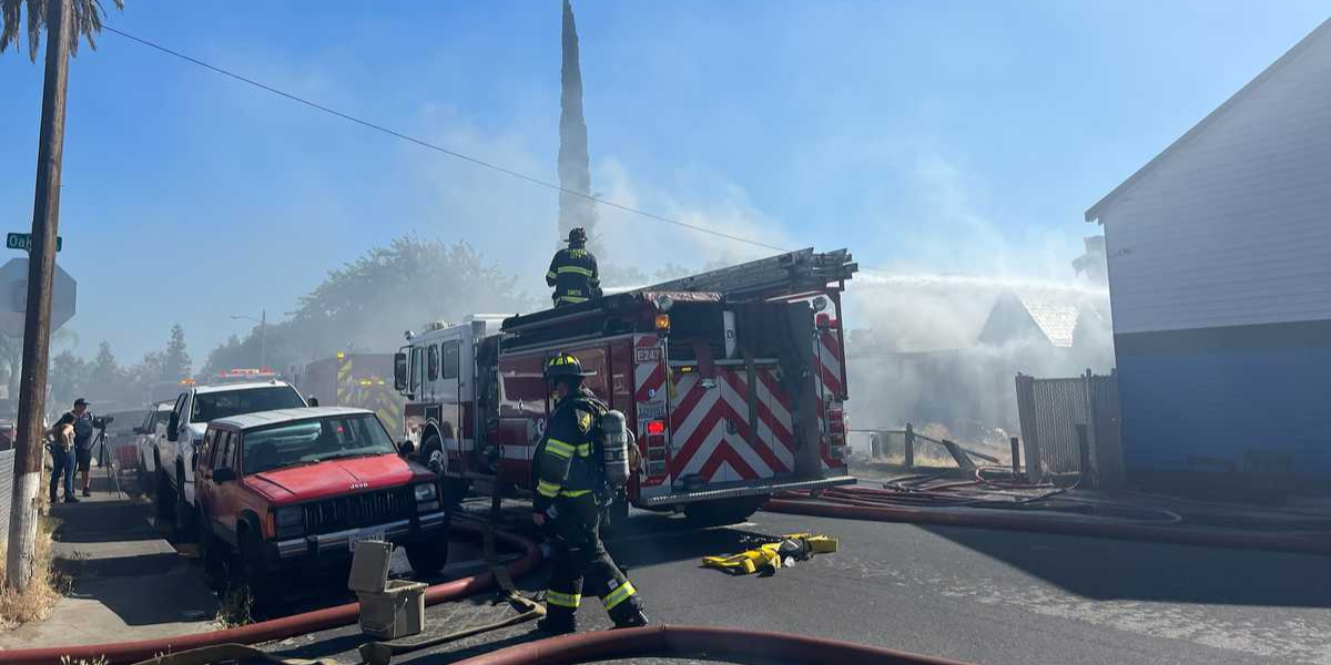 Two Homes Destroyed, Firefighter Injured in Manteca Blaze on Willow Avenue