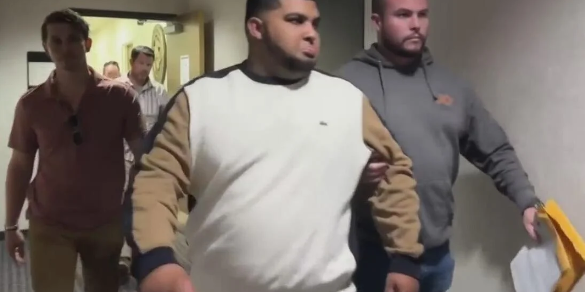 Amid Rising Immigration Court Arrests, Migrants in Los Angeles Consider Self-Deportation