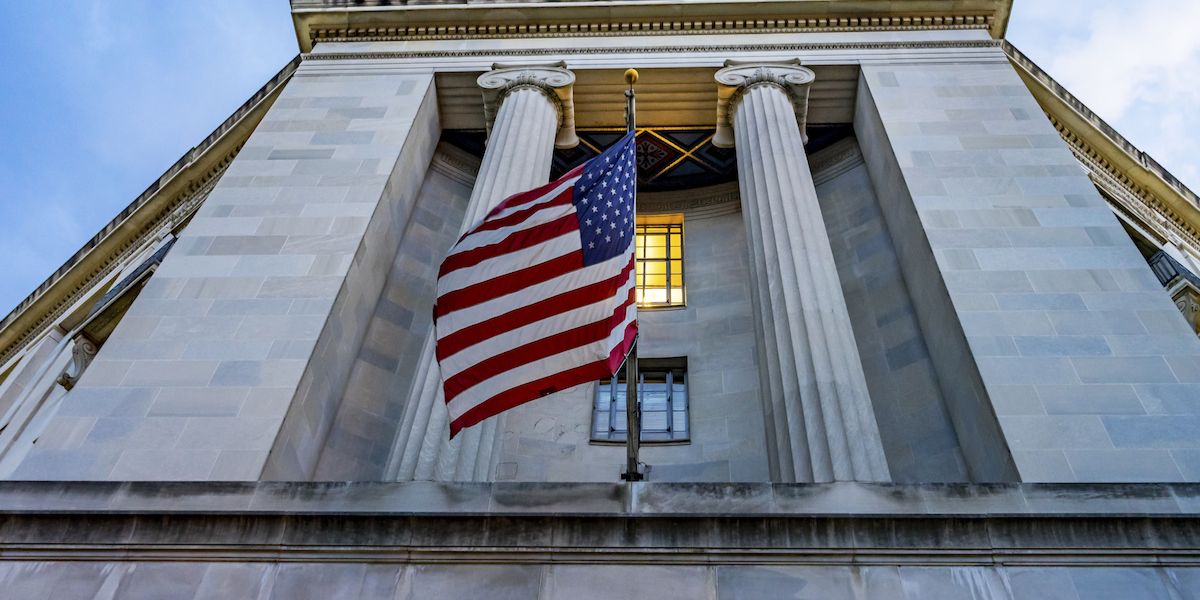 California Ex-CEO Gets More Than 3 Years in Prison for Insider Trading and $12.5M Losses