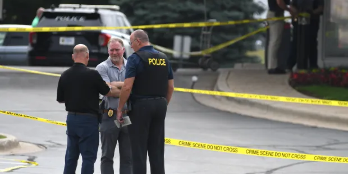 Chesterton, Indiana: One Dead, Officer Hurt in Police Shooting Near Hilton Garden Inn