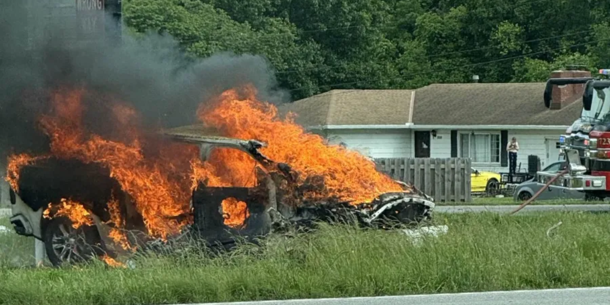Fiery Wreck on I-49 in Grandview Sends Two People to Hospital, Authorities Confirm