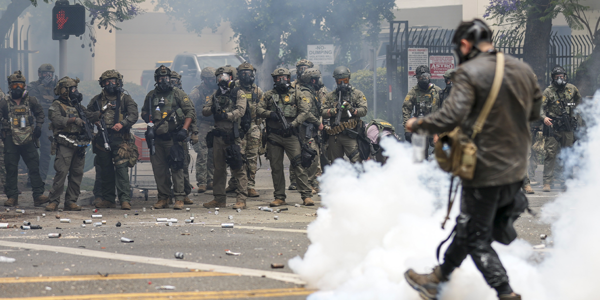 Los Angeles Prosecutors to Use Social Media to Identify Violent Protesters