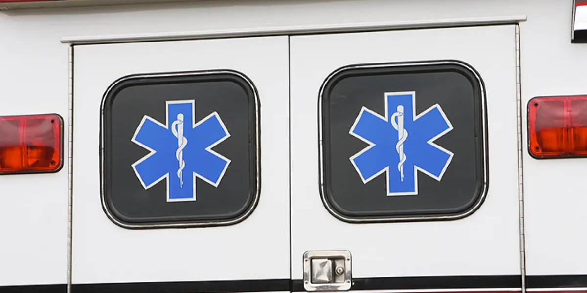 One Killed in East Dundee Car Crash, Investigation Underway