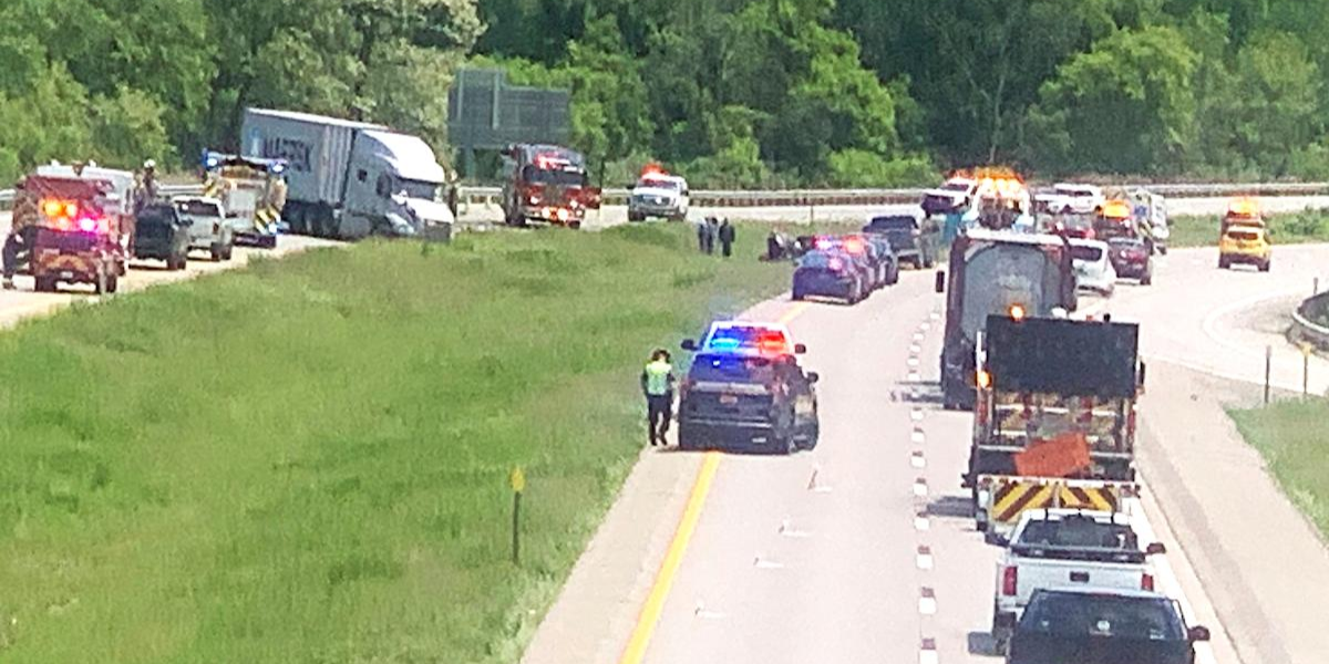 Westbound Lane of I-86 Near Lowman Exit Closed After Crash, Emergency Crews on Scene