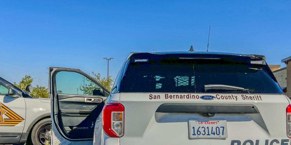 Bloodshed at Victorville Motel as Stabbing Victim Rushed to Hospital and Attacker Escapes