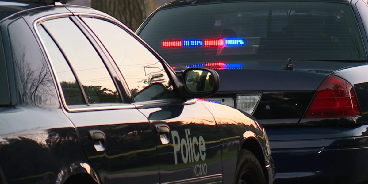 One Person Killed, Another Seriously Hurt in South Kansas City Crash