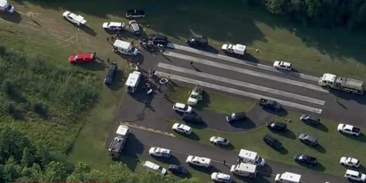 Plane Crash at New Jersey Airport Leaves at Least 5 Injured