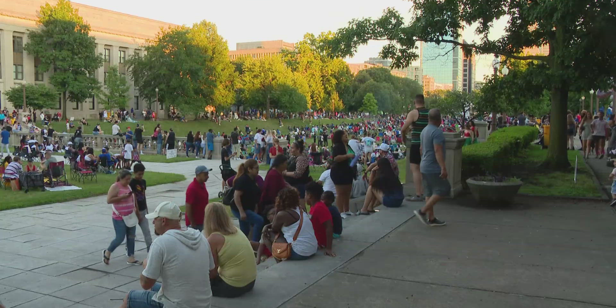 Vendors and Volunteers Ready for Fourth Fest in Downtown Indianapolis