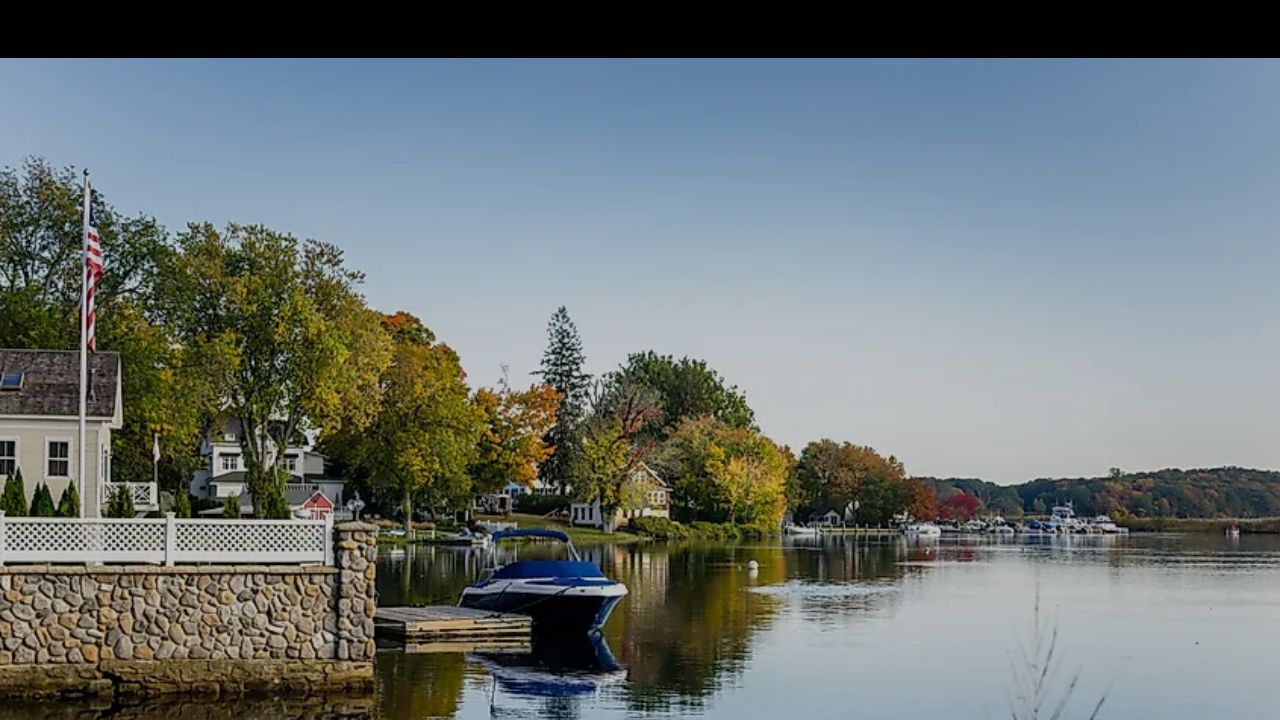 10 Charming Connecticut Small Towns Tourists Often Miss in 2025