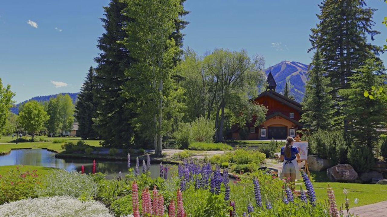 10 Charming Idaho Small Towns Tourists Rarely Discover