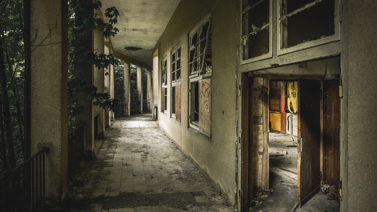 10 Creepiest and Most Haunted Places to Visit in Rhode Island for a Spine-Chilling Adventure