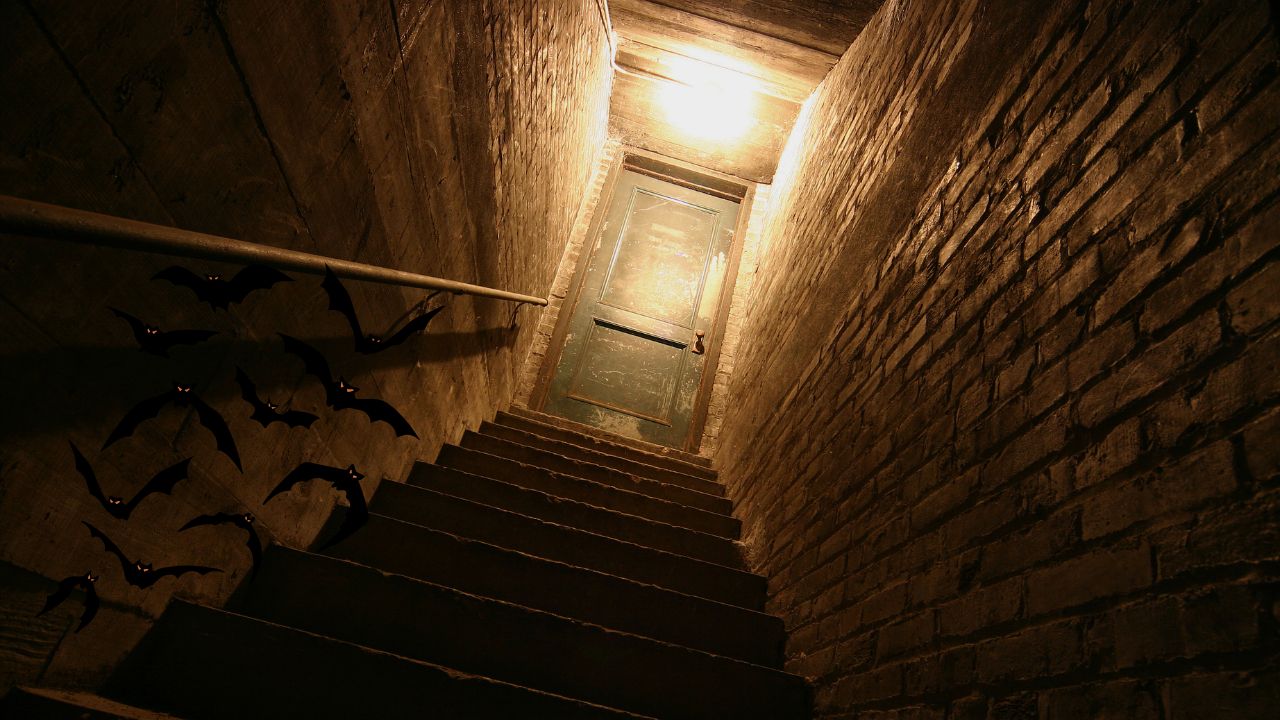 10 Creepy and Macabre Places to Visit in Florida for Paranormal Thrills