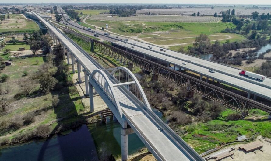 California High-Speed Rail: Track Laying Could Begin in 2026 as Project Gains Momentum