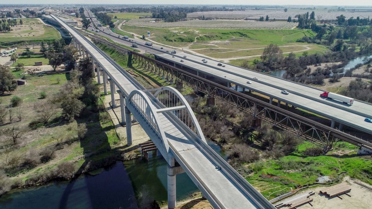 California High-Speed Rail Track Laying Could Begin in 2026 as Project Gains Momentum