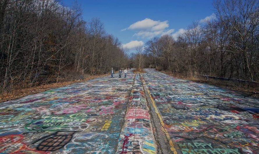 Centralia, Pennsylvania: The Underground Fire That Made a Town One of America’s Most Dangerous Tourist Attractions
