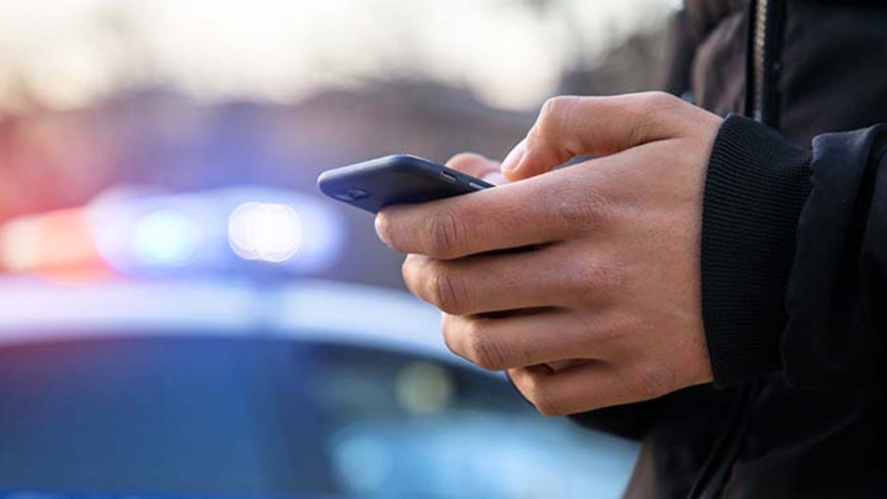 Colorado Drivers Can Police Search Your Phone During a Traffic Stop Here's What the Law Says