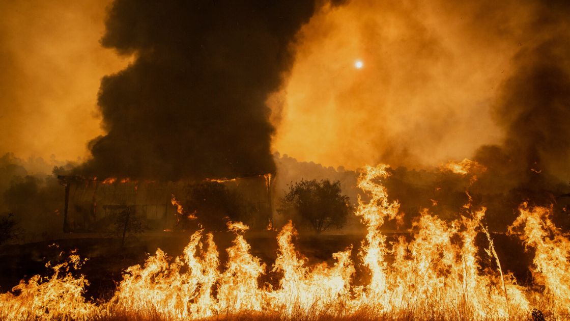 Dangerous Heat Wave Scorches California and the Southwest, Boosting Wildfire Risk