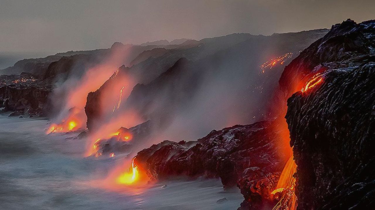Hawaii’s Volcanic Wonders Ranked Among the Most Dangerous Tourist Attractions in the U.S.