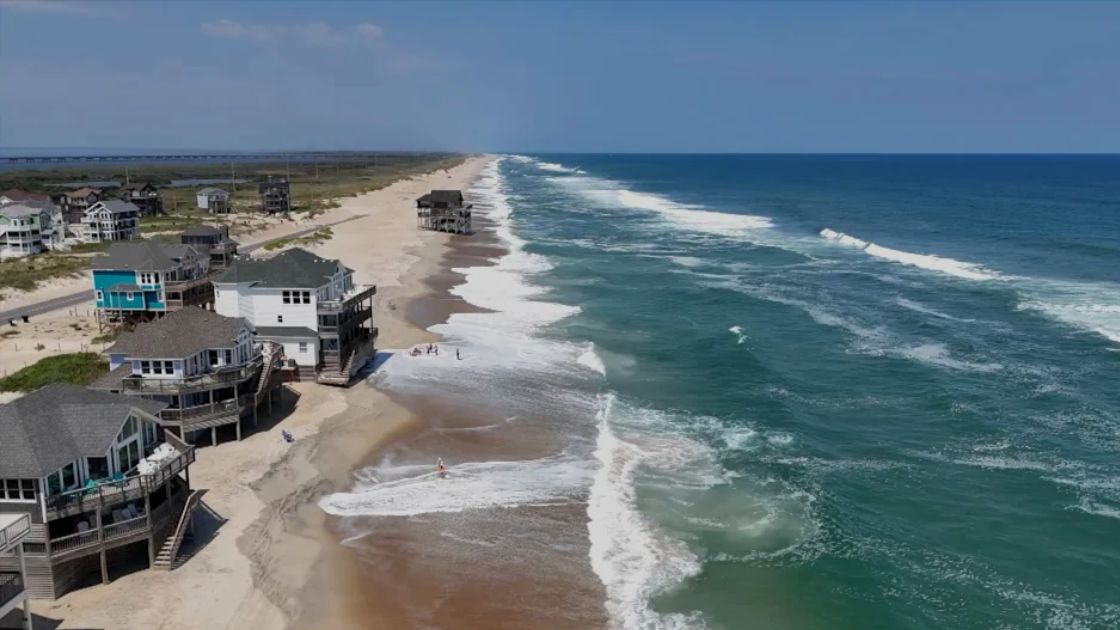 Hurricane Erin’s Impacts to Spread Up East Coast as Tropical Storm Alerts Expand in North Carolina, Virginia