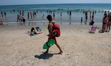 Teen Drowns at Hampton Beach, New Hampshire Amid Strong Rip Currents