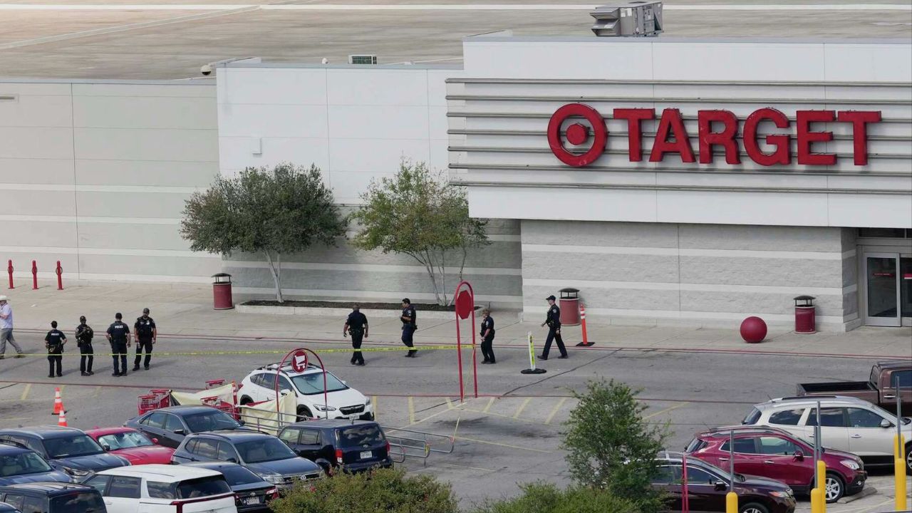 Texas Man Accused of Killing Three in ‘Random’ Target Shooting After Claiming He Was ‘Jesus’
