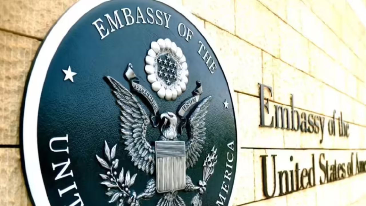 US Embassy Guard Indicted for Smuggling Cocaine into New York via Duty-Free Airport Items