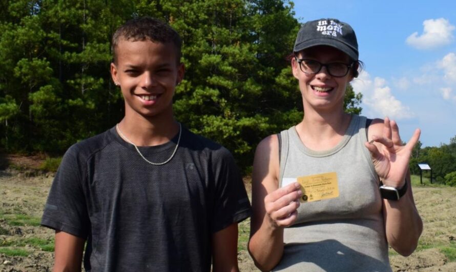 Family Unearths Nearly 3-Carat Brown Diamond at Arkansas’ Crater of Diamonds State Park