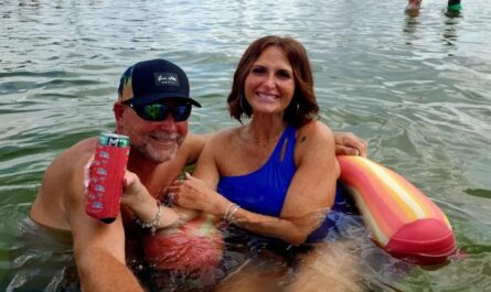 Florida Mom Nearly Loses Leg After Contracting Flesh-Eating Bacteria During Swim