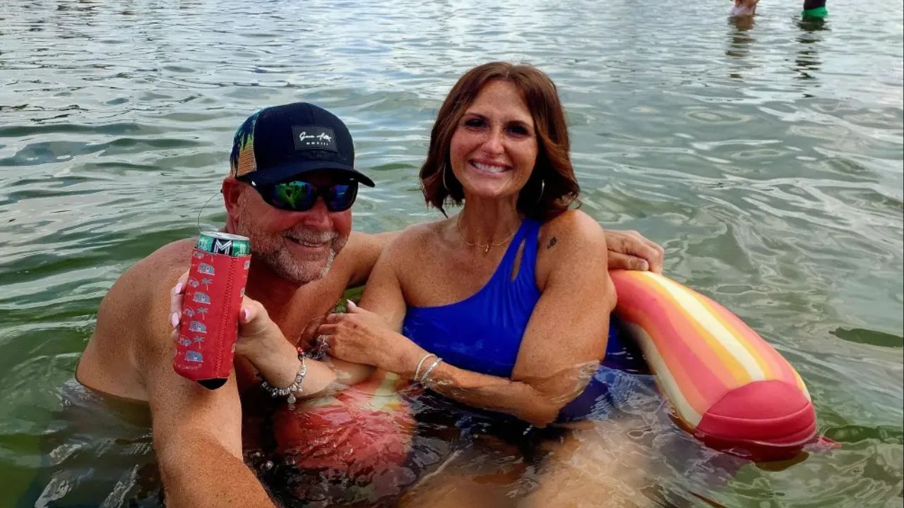 Florida Mom Nearly Loses Leg After Contracting Flesh-Eating Bacteria During Swim