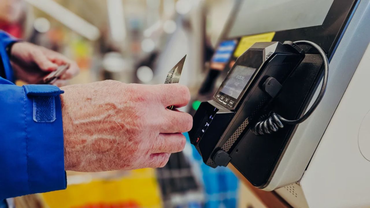 Long Beach Vons Closes Self-Checkout Lanes Following New City Theft-Prevention Law