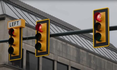 Maine Traffic Rule 2025 Update What Drivers Need to Know About Right Turn on Red