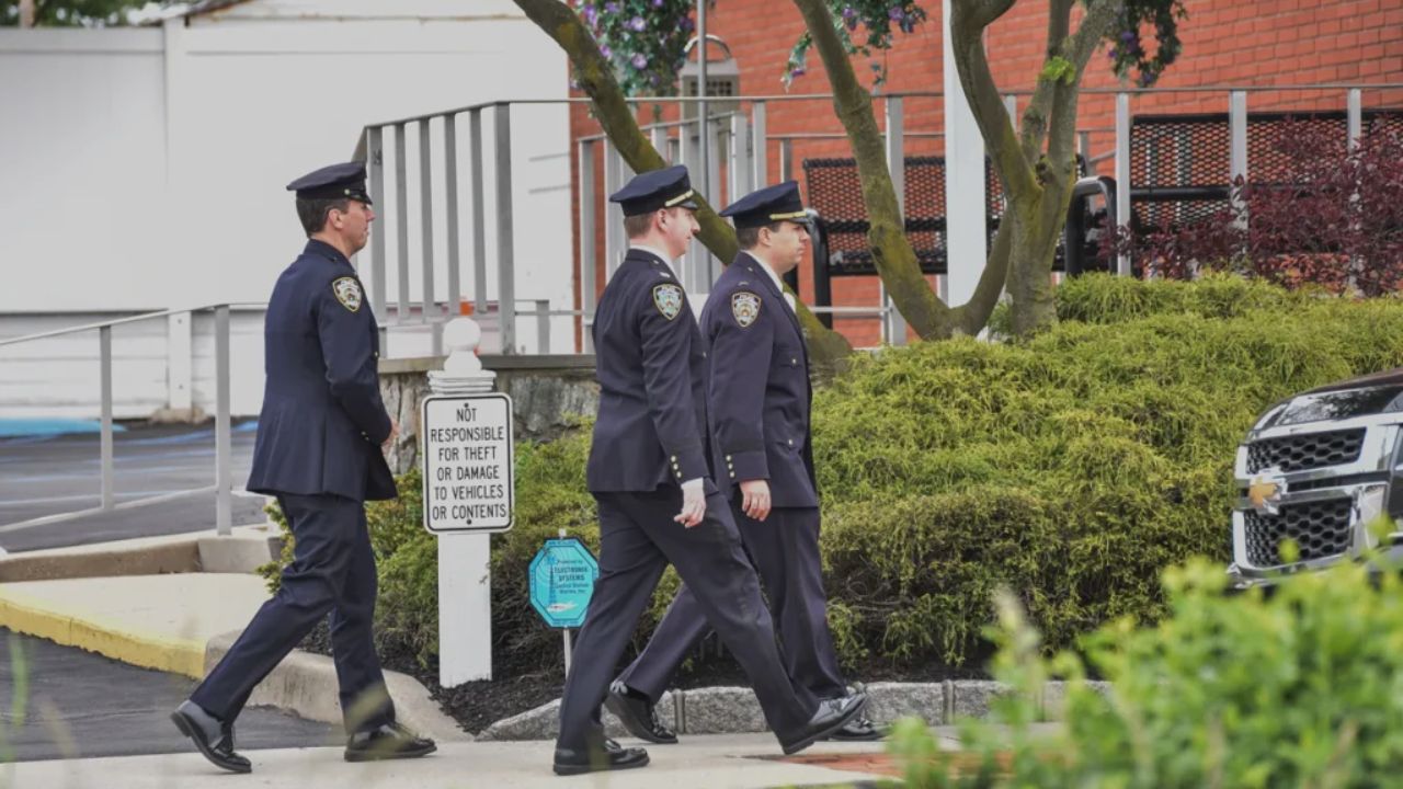 NYPD Officer Under Federal Probe Dies in Apparent Suicide Amid Homeland Security Investigation