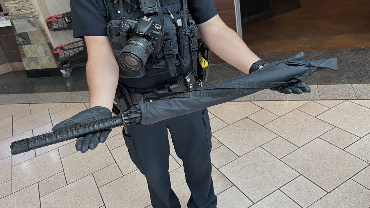 Shoppers at Syracuse’s Destiny USA Mall Mistake Umbrella for AR-15, Triggering Lockdown Amid Rising Shooting Fears