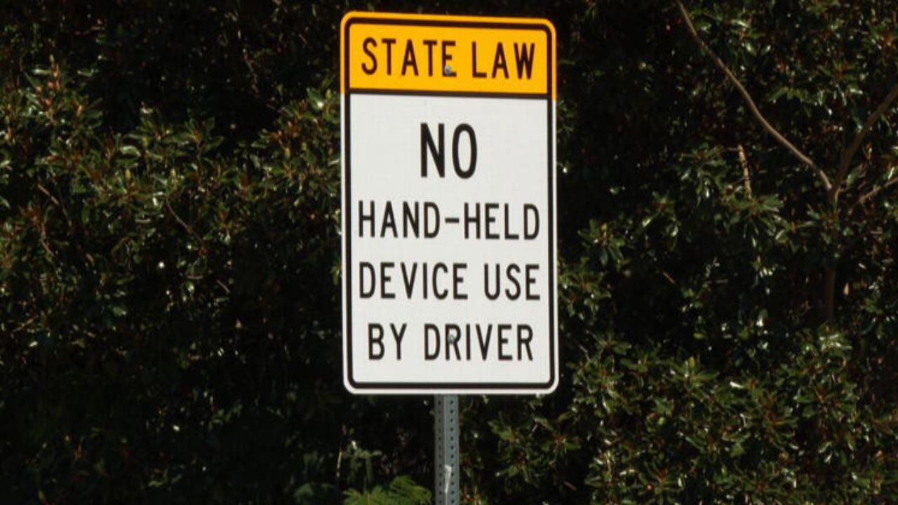 South Carolina’s New Hands-Free Driving Law Takes Effect Drivers Warned to Put Phones Down