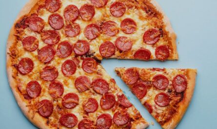 Viral Video Highlights New York Pizzeria Worker Pizza-Slapping Angry Customer Amid $4 Slice Price Debate