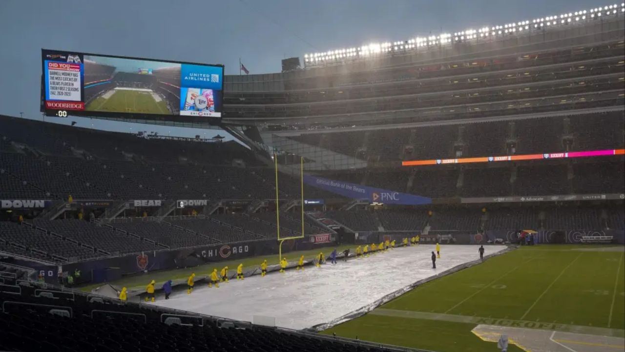 What Type of Weather Could the Chicago Bears Face This Season A Look at Soldier Field Climate Averages