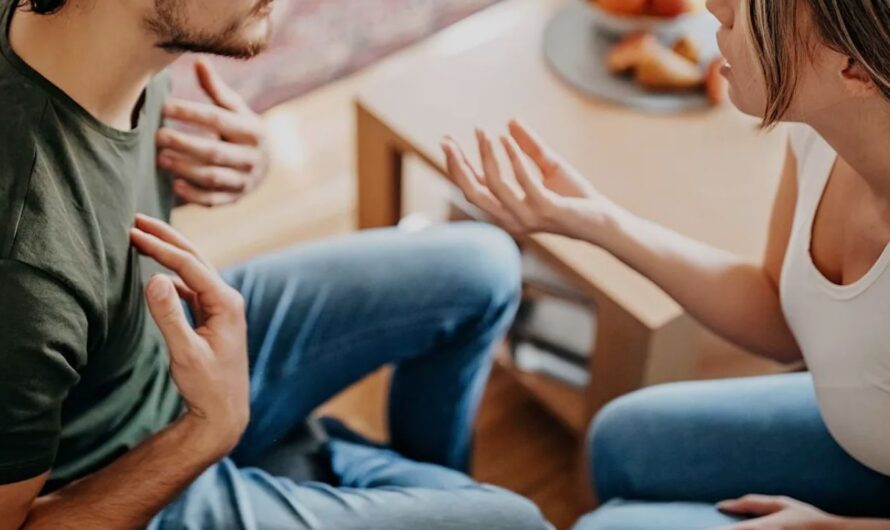 Wife Refuses to Pick Up Husband’s Trash Spark Online Debate Over Household Responsibilities