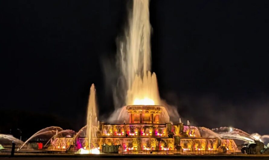 Halloween Marks the Final Chance to See Buckingham Fountain in Action This Year