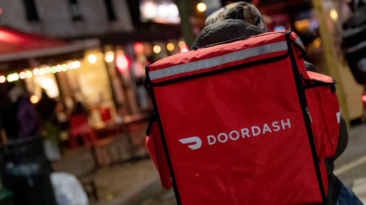 New Jersey DoorDash Driver Loses Patience with Silent Customer Over Single Drink Order