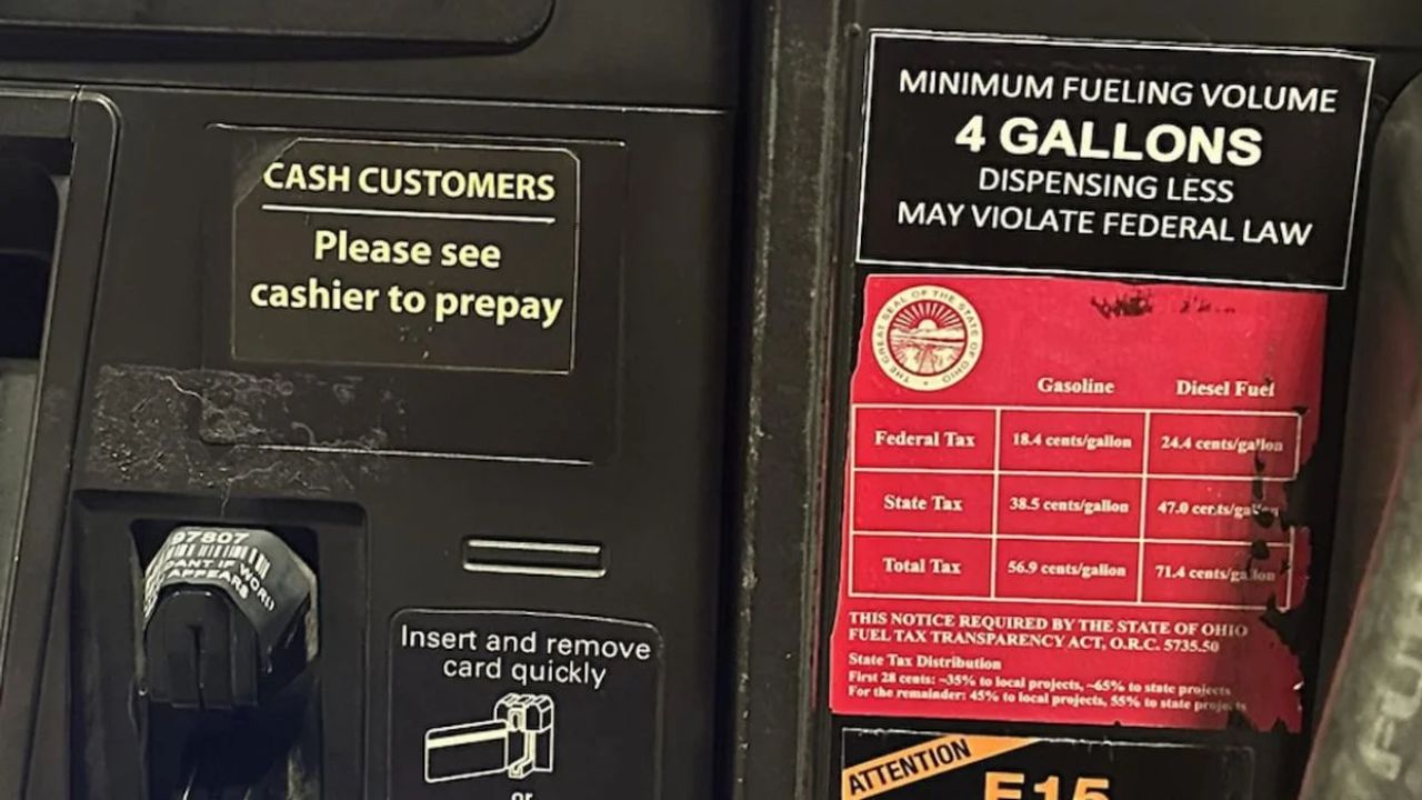 Ohio Gas Station Sign Sparks Confusion Over '4 Gallon Minimum' Fueling Rule