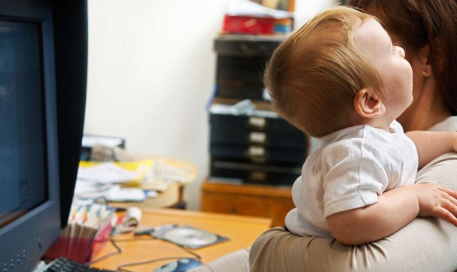 Coworker Conflict Over Toddler at Desk Sparks Debate on Workplace Boundaries