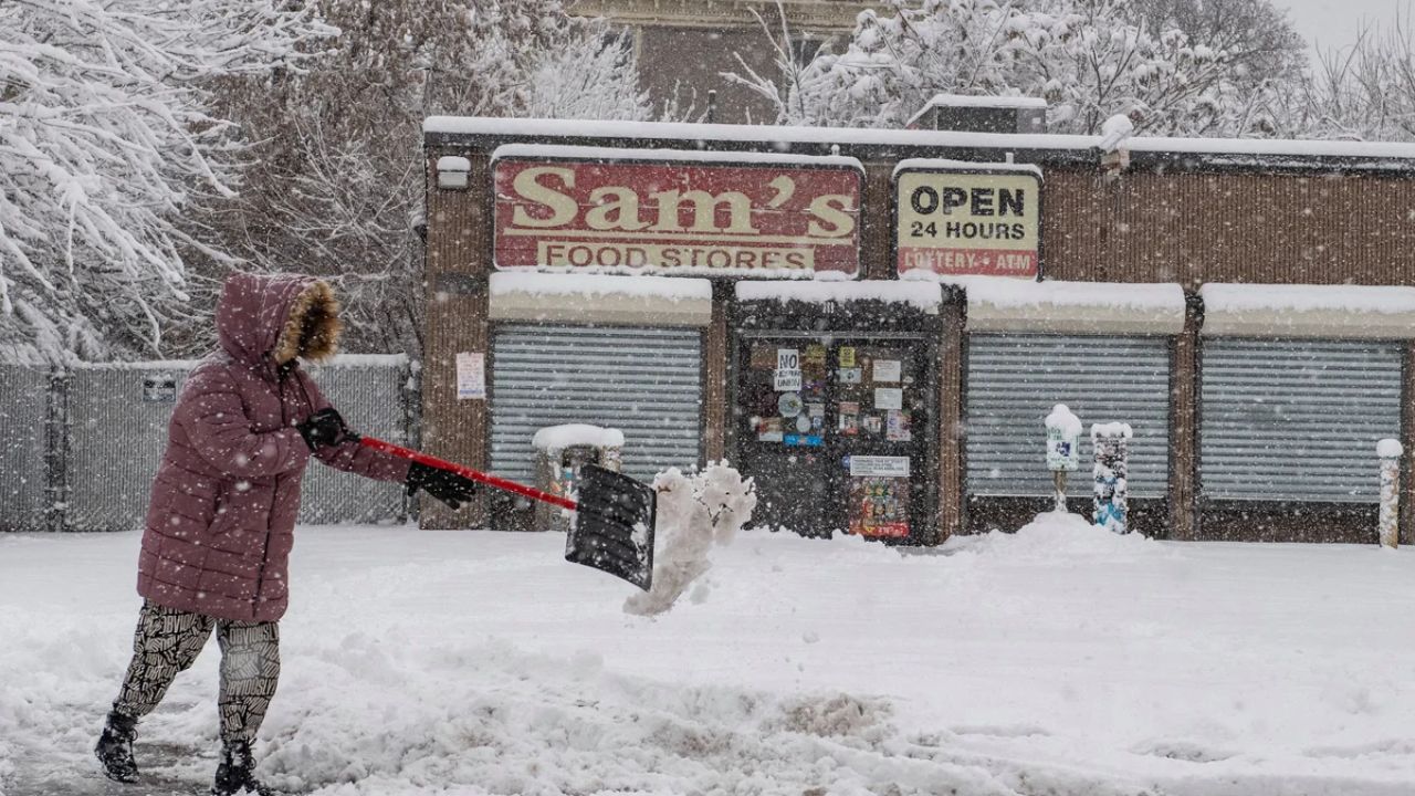 Hastings, NE Cold Blast Frigid Lows Tonight Before Warm 70s Return by Tuesday