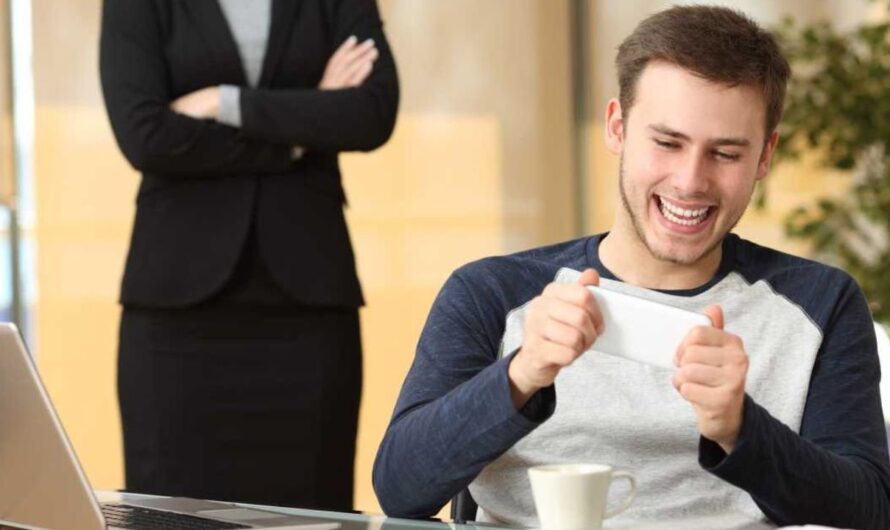 High Schooler Frustrated by Cut Hours Leaves Job and Finds New One