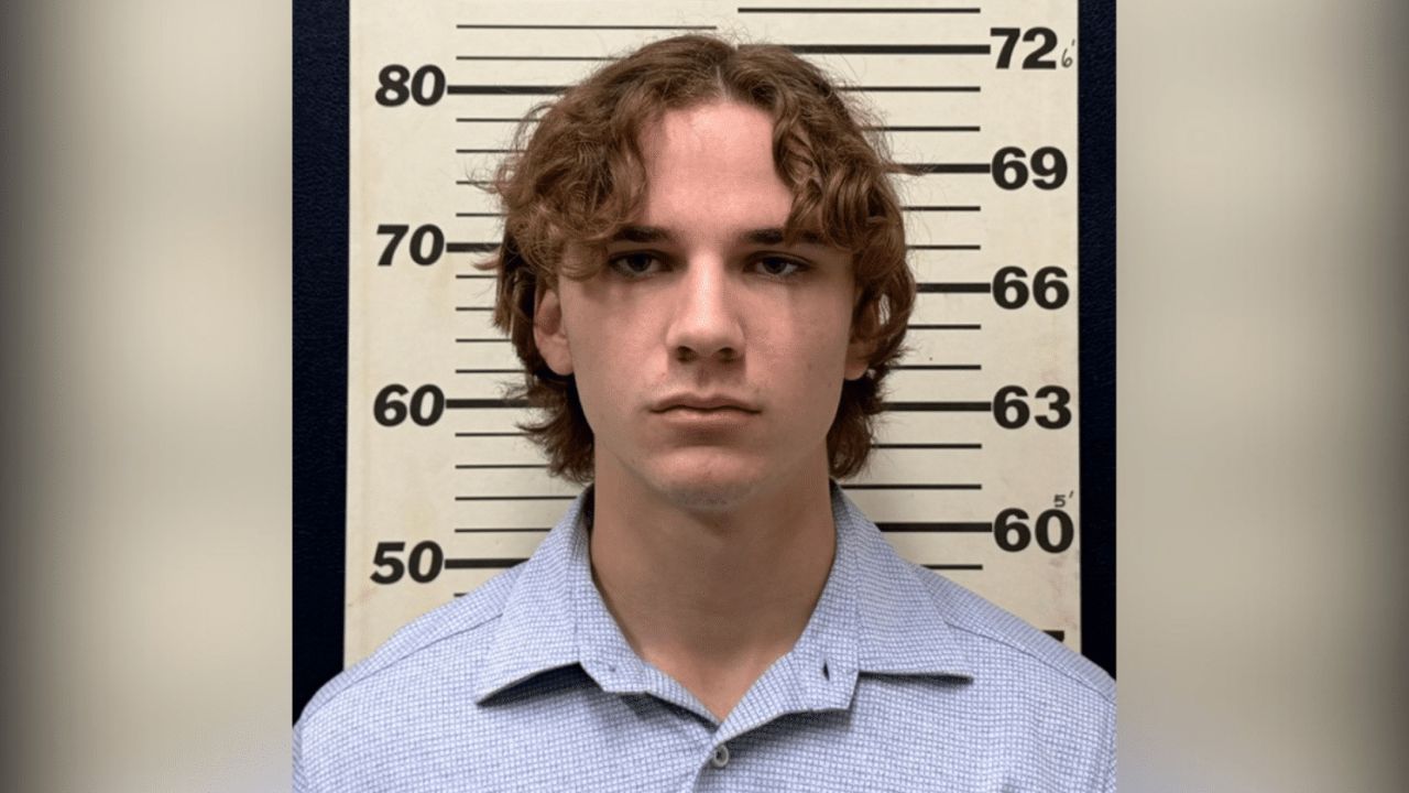 Mississippi College Student Arrested for Antisemitic Remark During Dave Portnoy Pizza Review