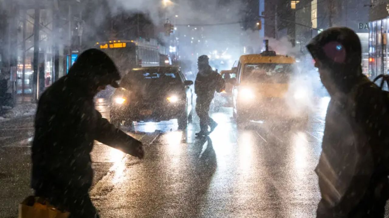 Over 180 Million Americans Brace for Historic Early Freeze as Arctic Plunge Hits South to Florida