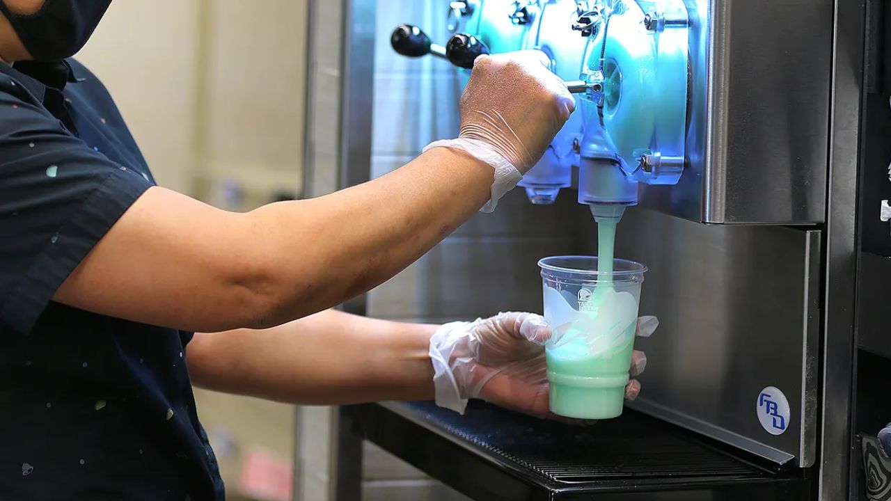 Taco Bell's Mountain Dew Baja Blast Pie Sparks Mixed Reactions with Its Bold Flavor and Neon Blue Hue