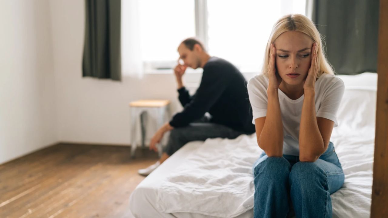 Woman Stays Up Late After Boyfriend Begs to Visit but He Never Shows Up When Is Enough Enough