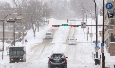 Iowa Faces Accumulating Snow and Subzero Wind Chills From Weekend Clipper System